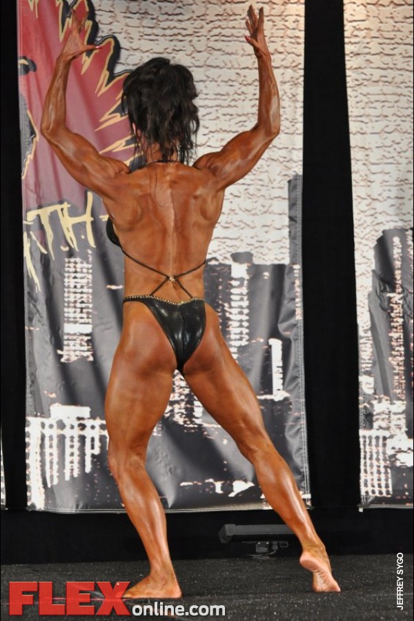 Laura Davies - Womens Physique - 2012 Chicago Pro