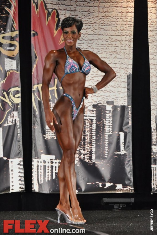 Tiffany Archer - Womens Figure - 2012 Chicago Pro