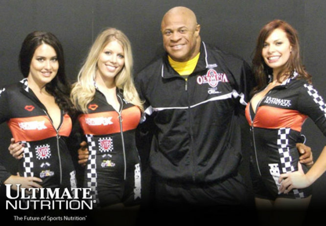 Ultimate Nutrition Signs IFBB Champion Bill Wilmore