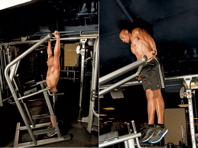 Get an Upper Body Blast With the Muscle-Up
