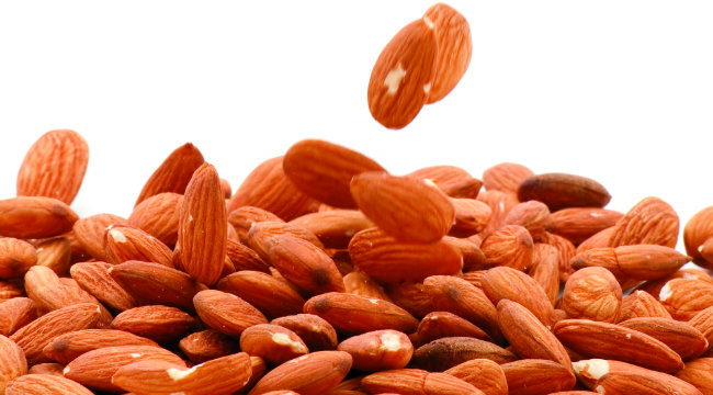 Snack Spotlight: Almonds for Lean Muscle