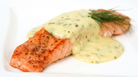 Broiled Salmon Recipe with Spiced Yogurt Sauce | Muscle & Fitness