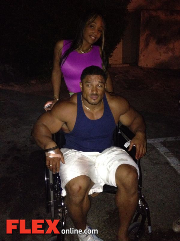 14flex_roelly_injury_2-17-14_inset