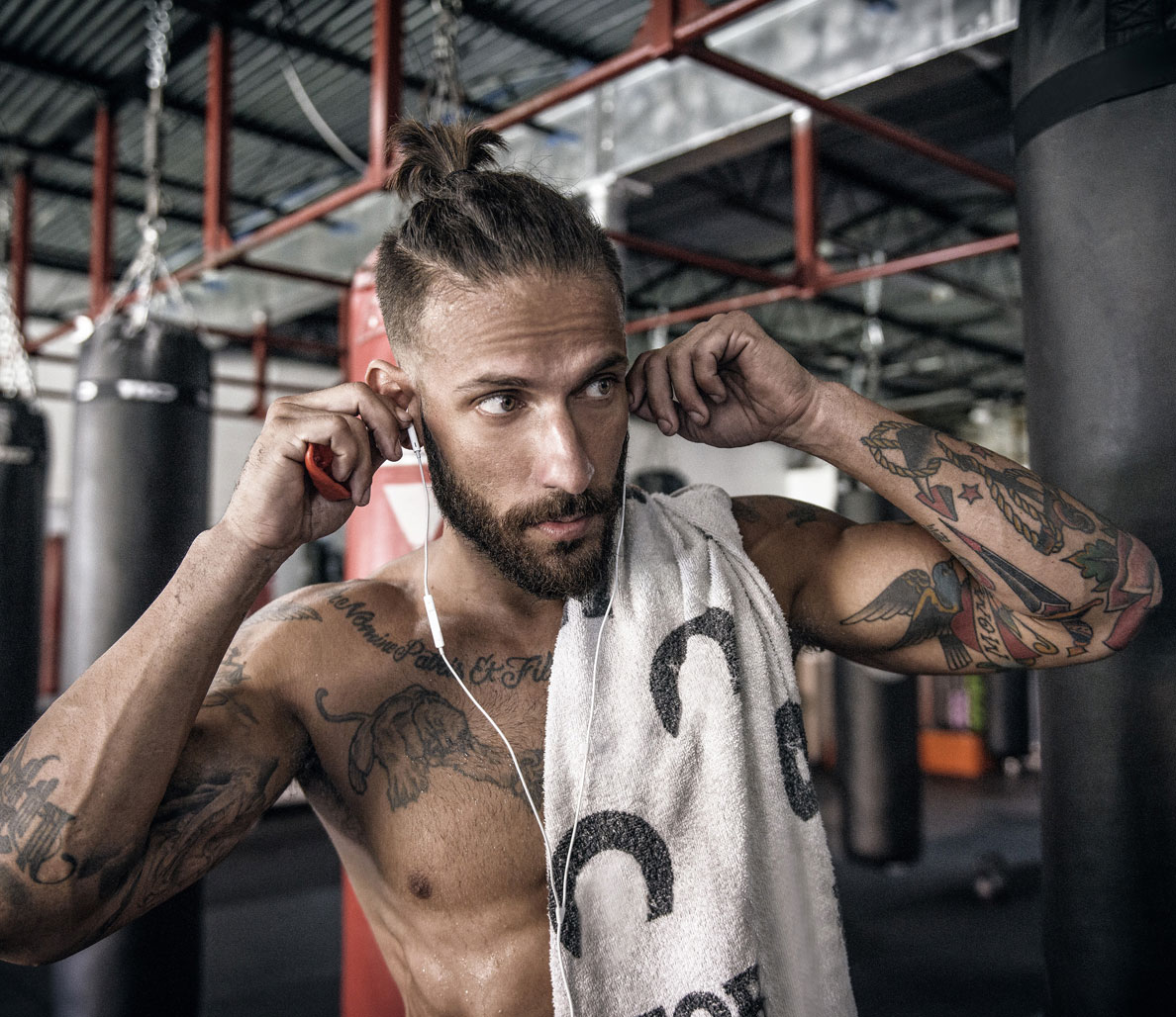 We Asked 100 Women: Are You Into Guys With Man Buns? | Muscle & Fitness