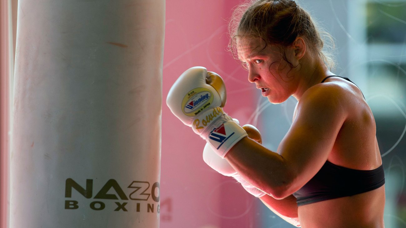 Ronda Rousey Considers Taking A Break After UFC 193