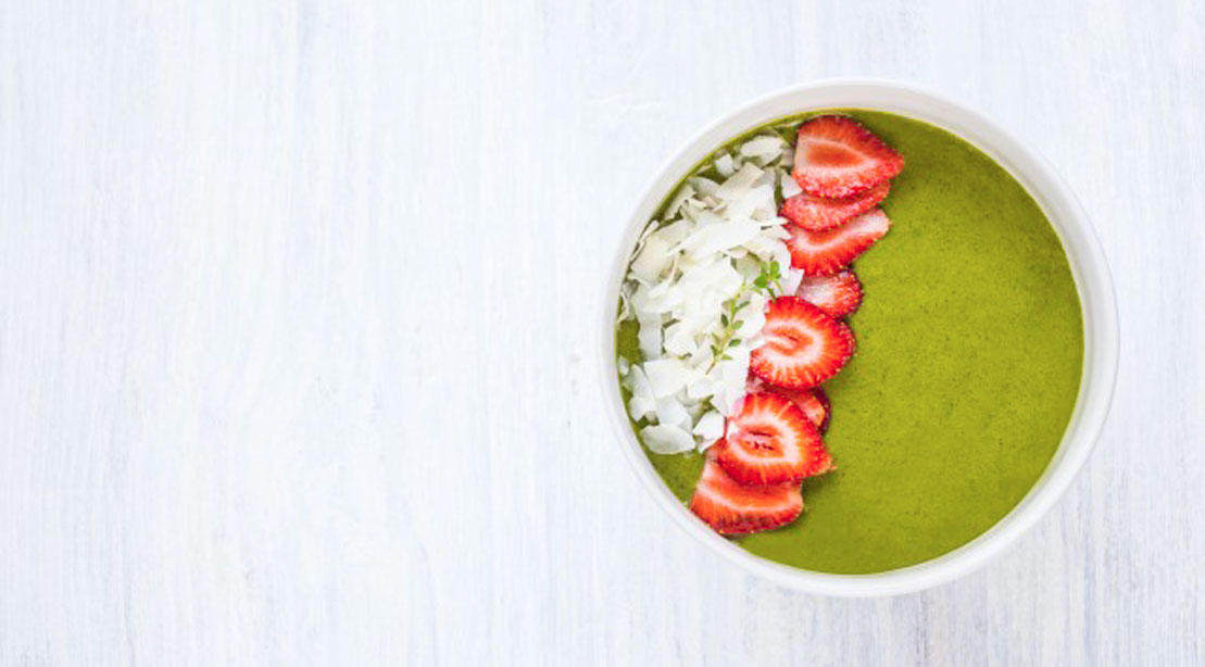 The 5 Ingredients You Need For A Healthy Smoothie Bowl