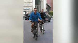 Arnold Avoids a Ticket in Germany With a Selfie 