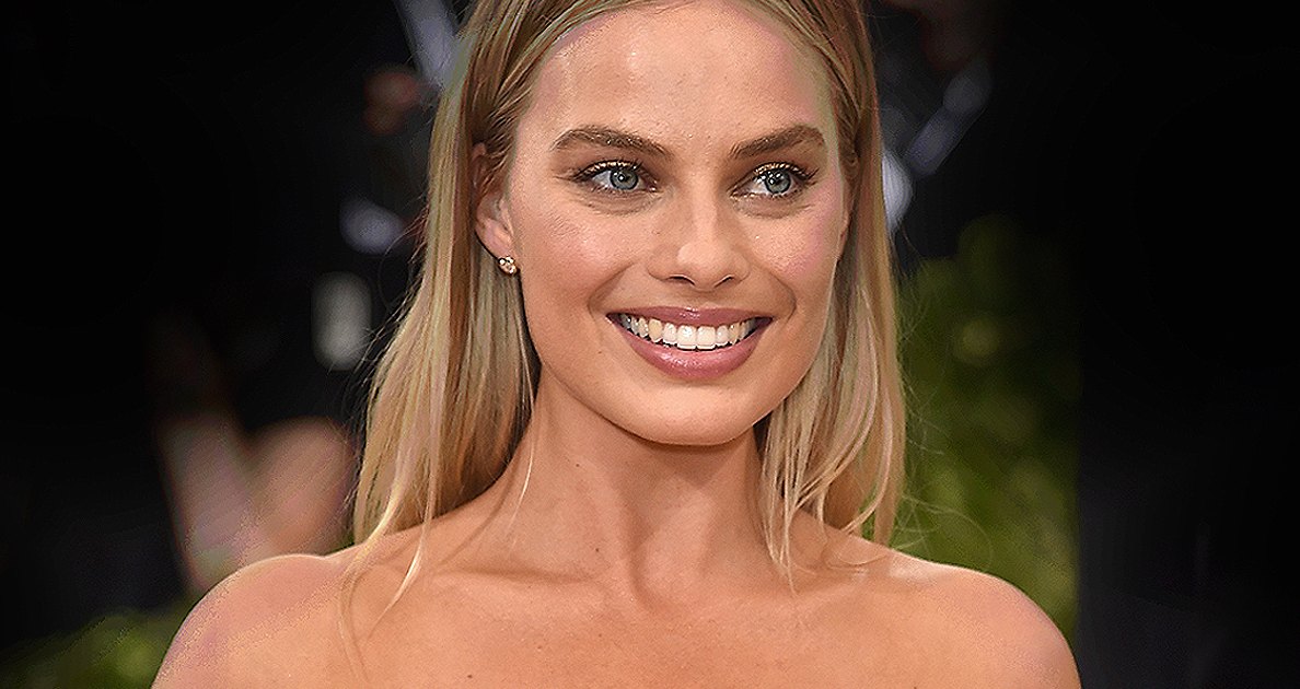 The 25 hottest photos of Margot Robbie - Muscle & Fitness
