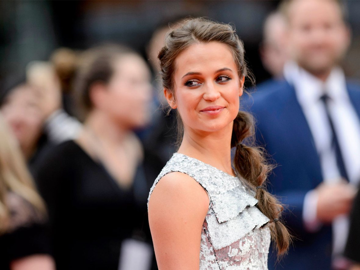 The 9 most beautiful photos of Alicia Vikander - Muscle & Fitness