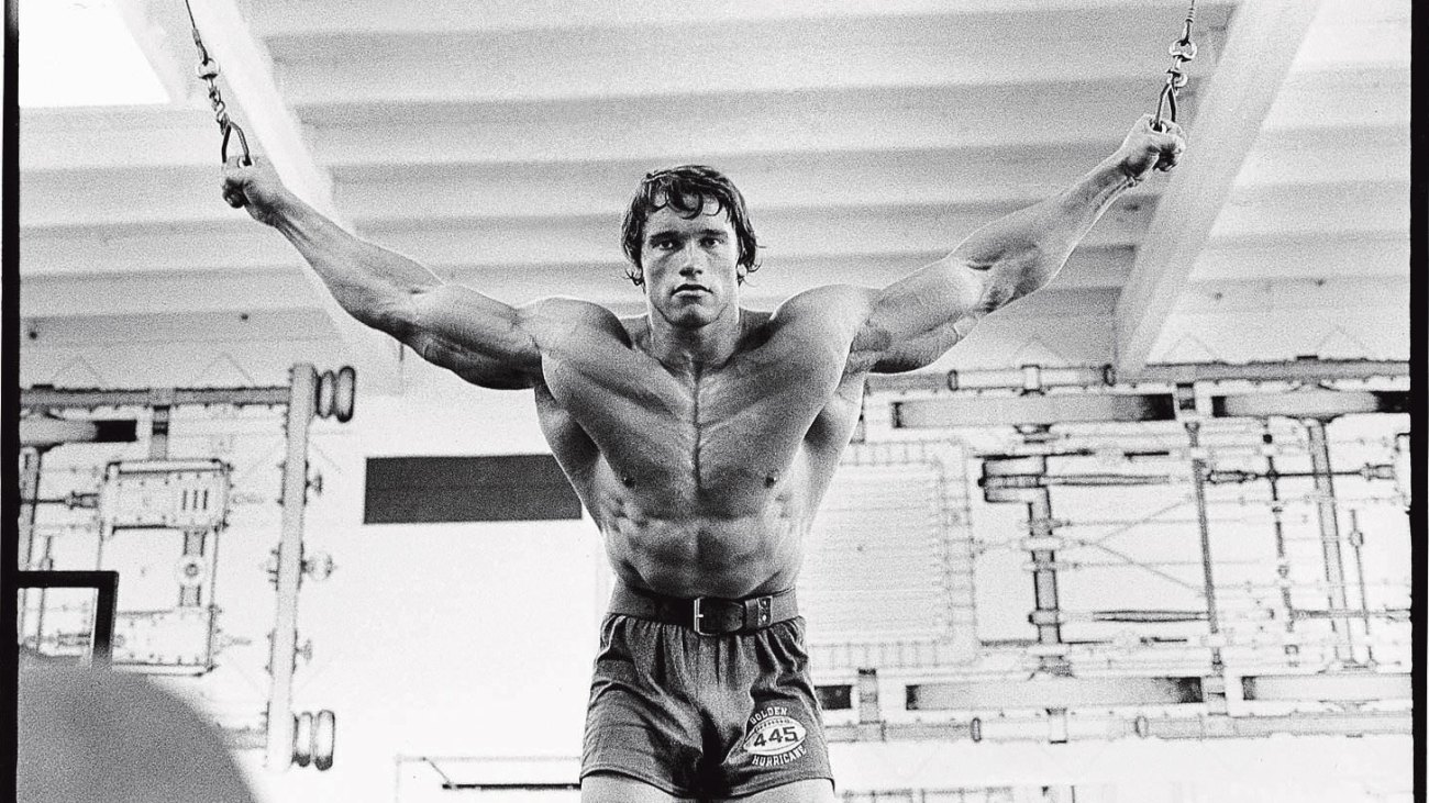 13 Throwback Photos of Arnold Schwarzenegger | Muscle & Fitness