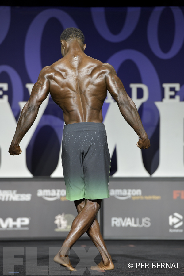 Kyron Holden Men S Physique 2017 Olympia Muscle Amp Fitness