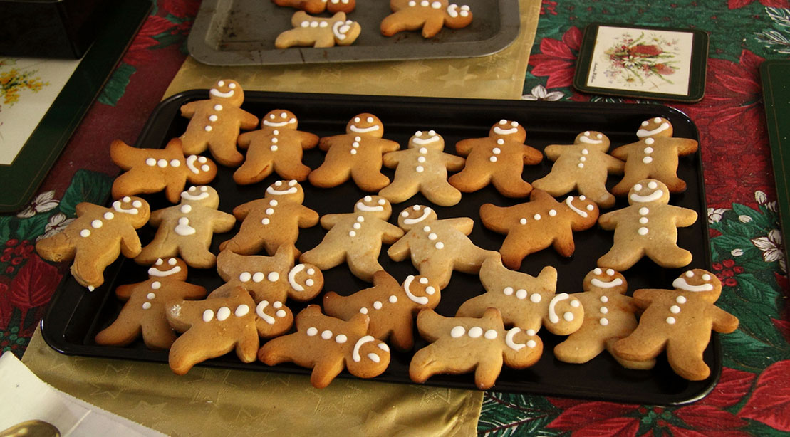 Healthyish Gingerbread Men Cookies