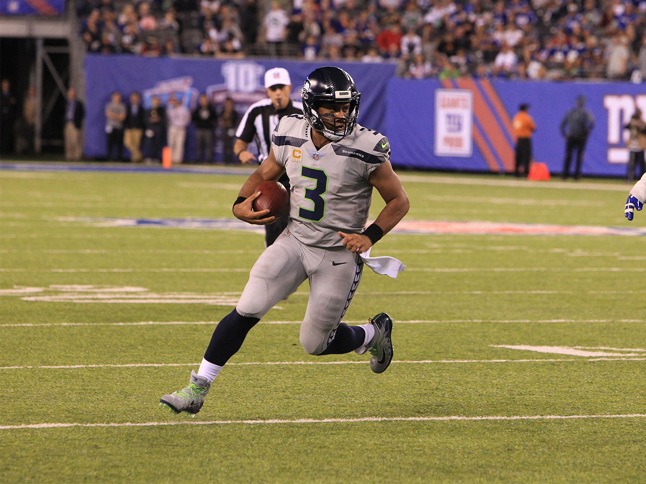 Football Workout Routines For Quarterbacks | EOUA Blog