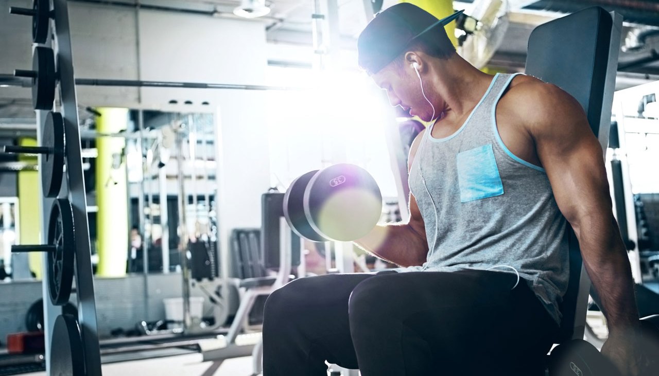 The Workout to Build Your Biceps and Triceps at the Same Time