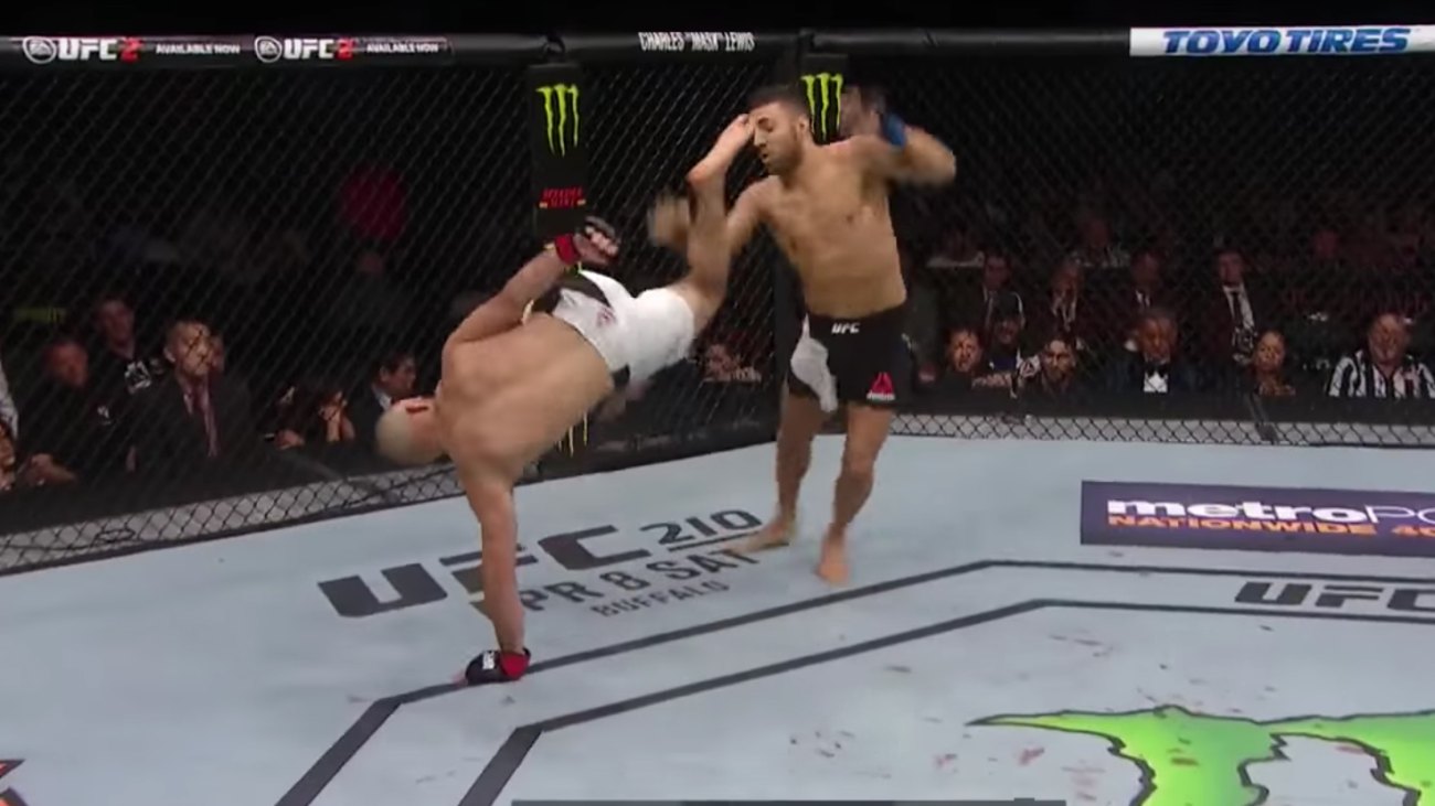 Cartwheel Kick During Vannata Vs. Teymur UFC