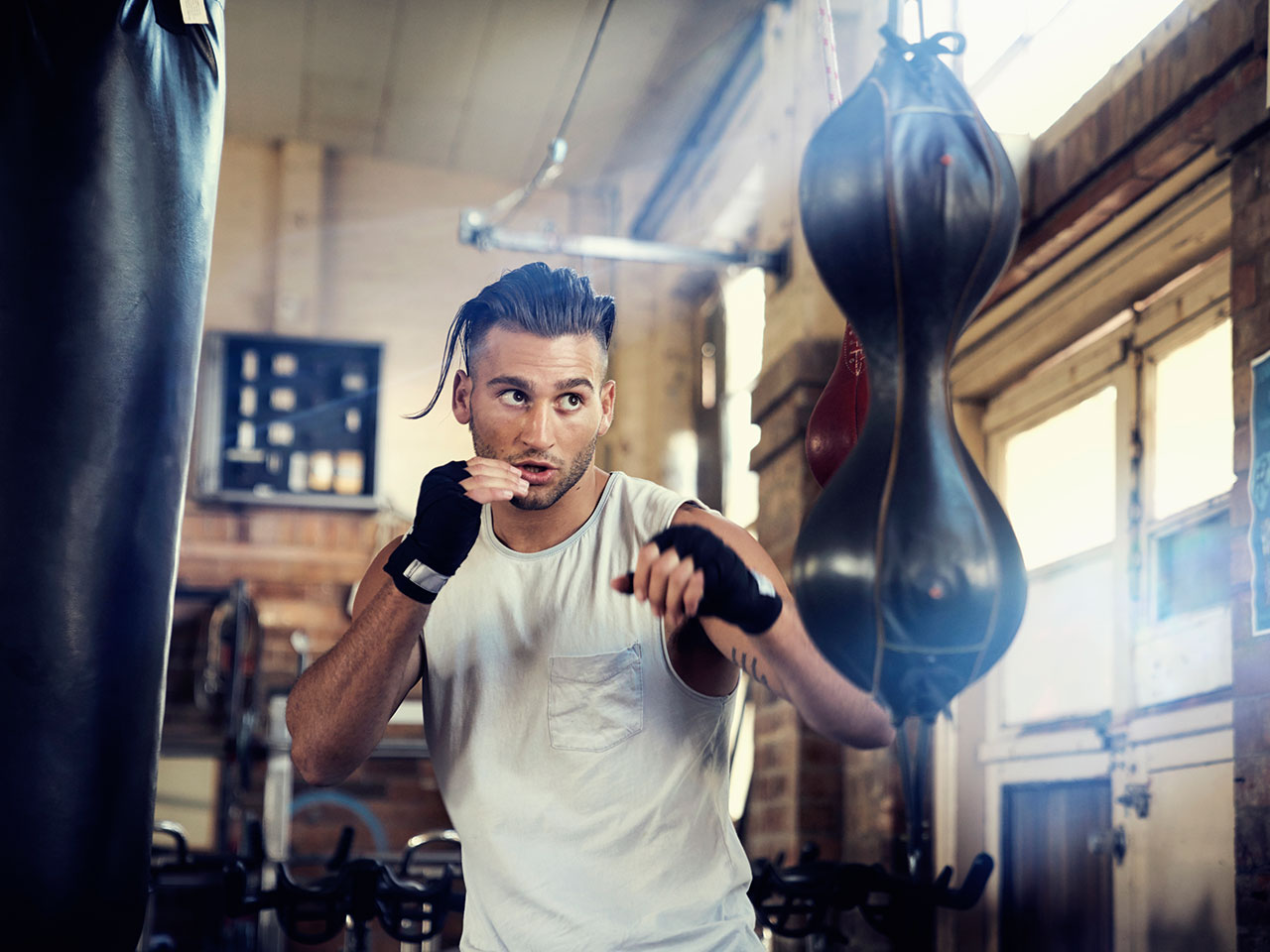 Заставка на рабочий стол спорт. Кроссфит мужчины. Fit no more. Fit no more. Power training тренировка что это.