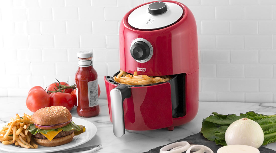 A picture of the Dash air fryer by StoreBound.
