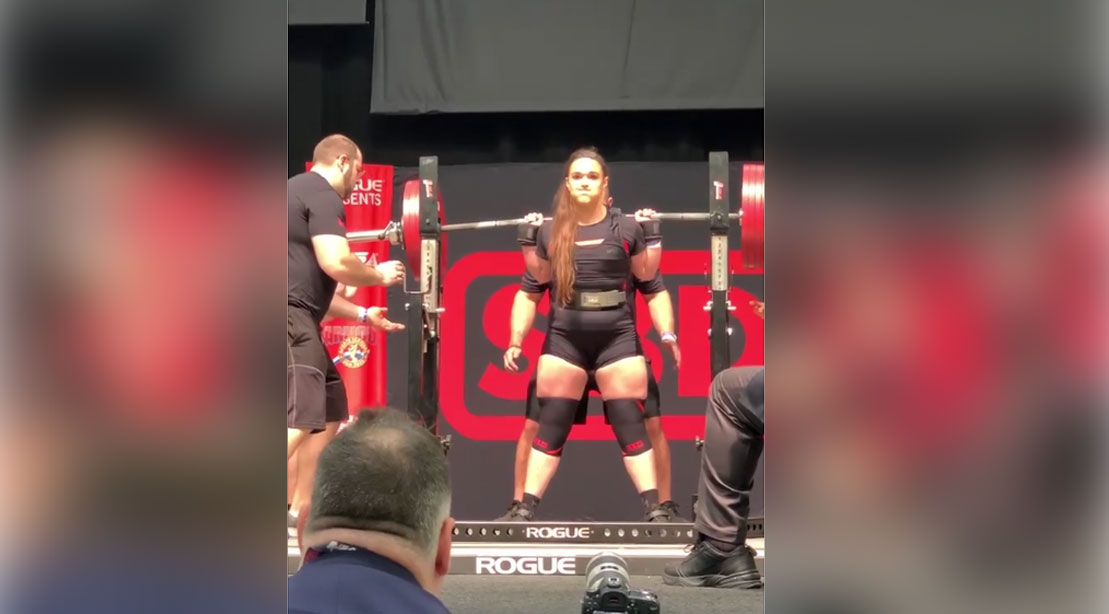 Amanda Lawrence Crushes Records at the Arnold with Over 500 lb Squat