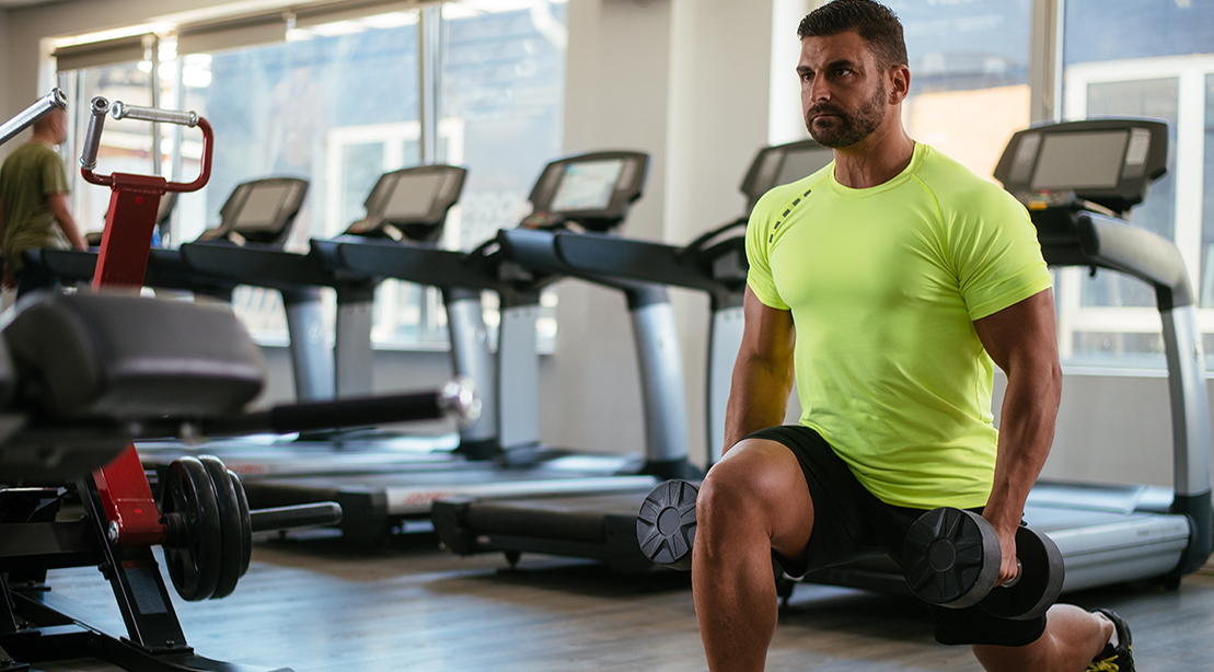 The 30Minute Dumbbell Workout to Build Your Quads