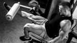 Bodybuilder-Doing-Single-Leg-Extension