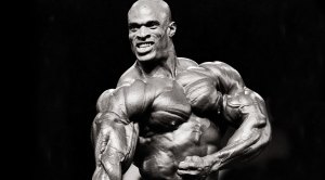Legendary bodybuilder and mr olympia winner Ronnie Coleman posing in a bodybuilding competition