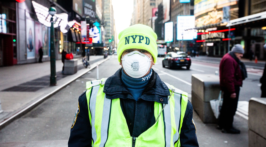 NYPD-Polic-Officer-Wearing-Face-Mask-In-Times-Square