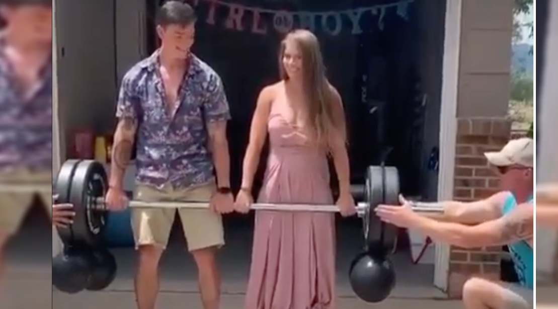 DeadliftGenderReveal