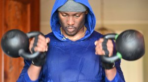 Bismack Biyombo working out with kettlebells