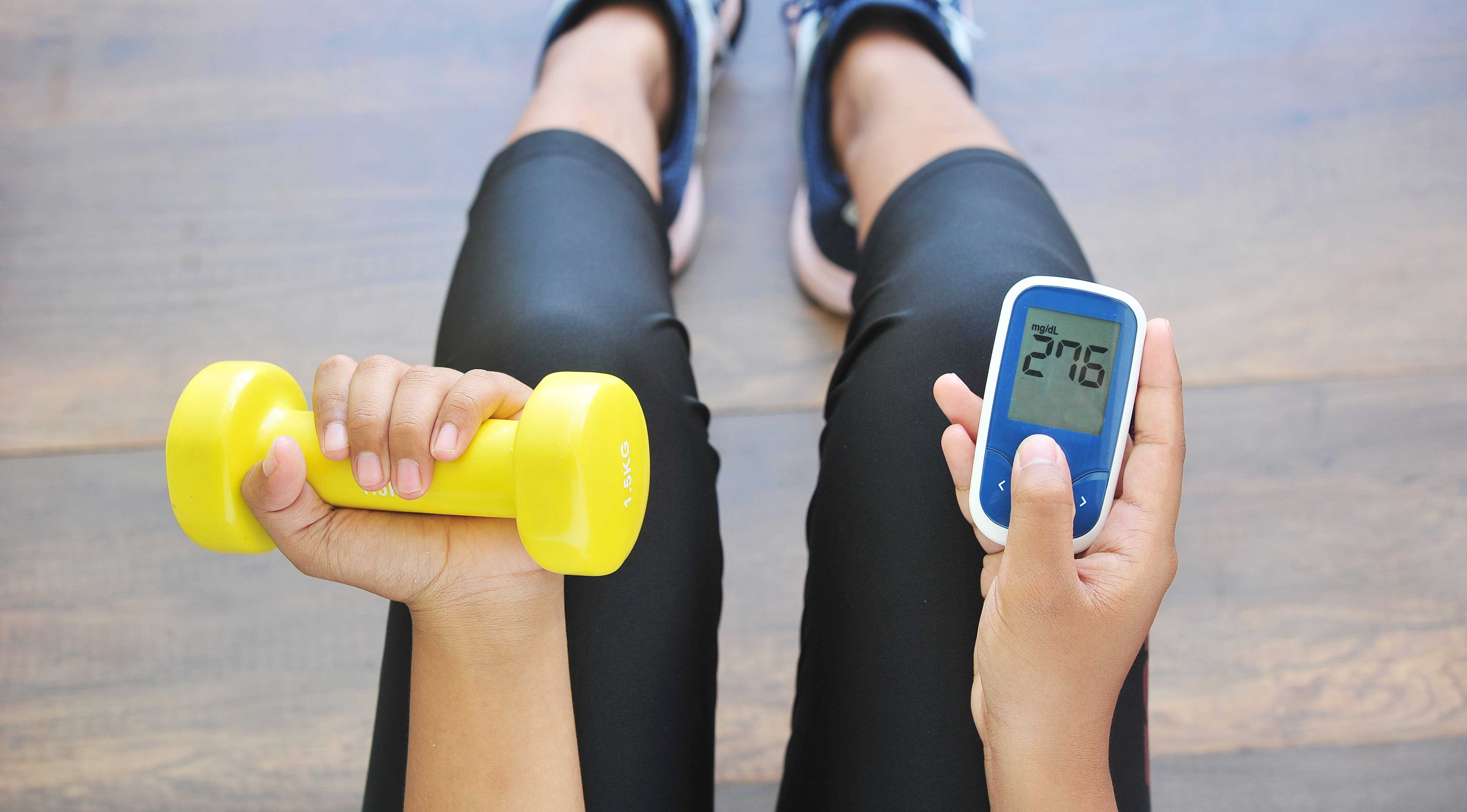 The 30Minute Dumbbell Workout to Build Your Abs