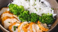 Post-workout meal chicken with white rice and broccolli bowl