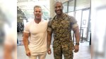 US Marine vet Xavisus Gayden posing with bodybuilding legend Jay Cutler