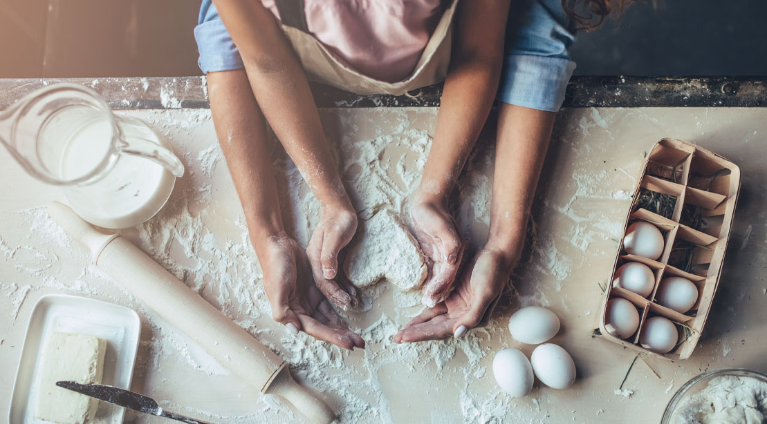 4 Delicious & Healthy Holiday Dessert Recipes 4 Delicious & Healthy Holiday Dessert Recipes